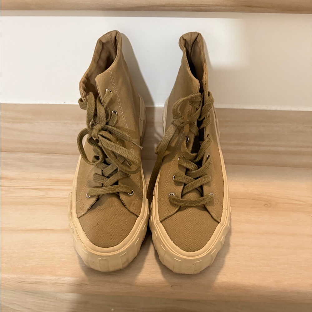 Zara Beige High-Top Sneakers